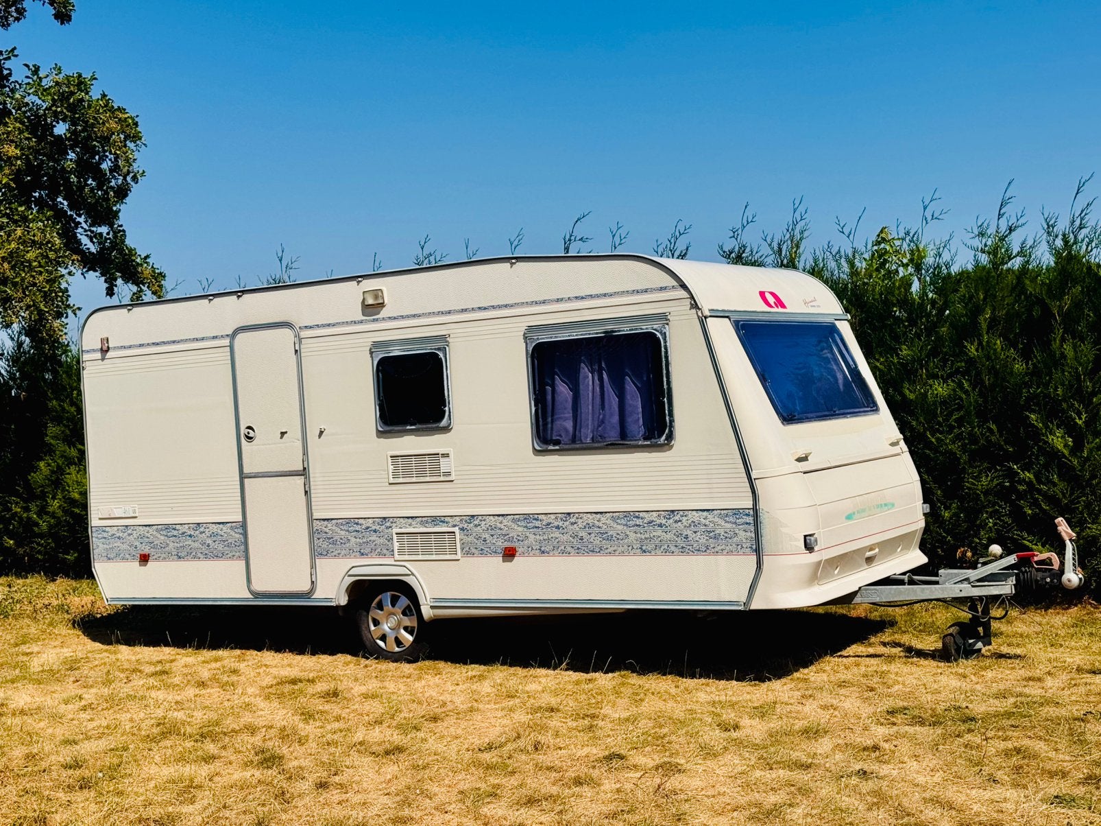 ADRIA CARAVAN 1997 type UB461, Caravanes & Camping, Caravanes, 5 à 6 mètres, 750 - 1000 kg, Adria, Banquette en rond