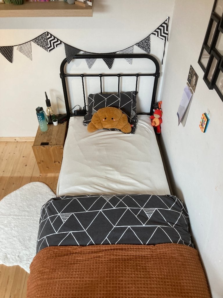 Bed, zwart, metaal, Huis en Inrichting, Ophalen, Eenpersoons, Zwart, 200 cm
