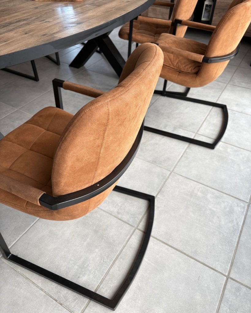 Set van 6 eetkamerstoelen – roestbruin met zwarte poten, Huis en Inrichting, Ophalen, Gebruikt, Bruin, Vijf, Zes of meer stoelen