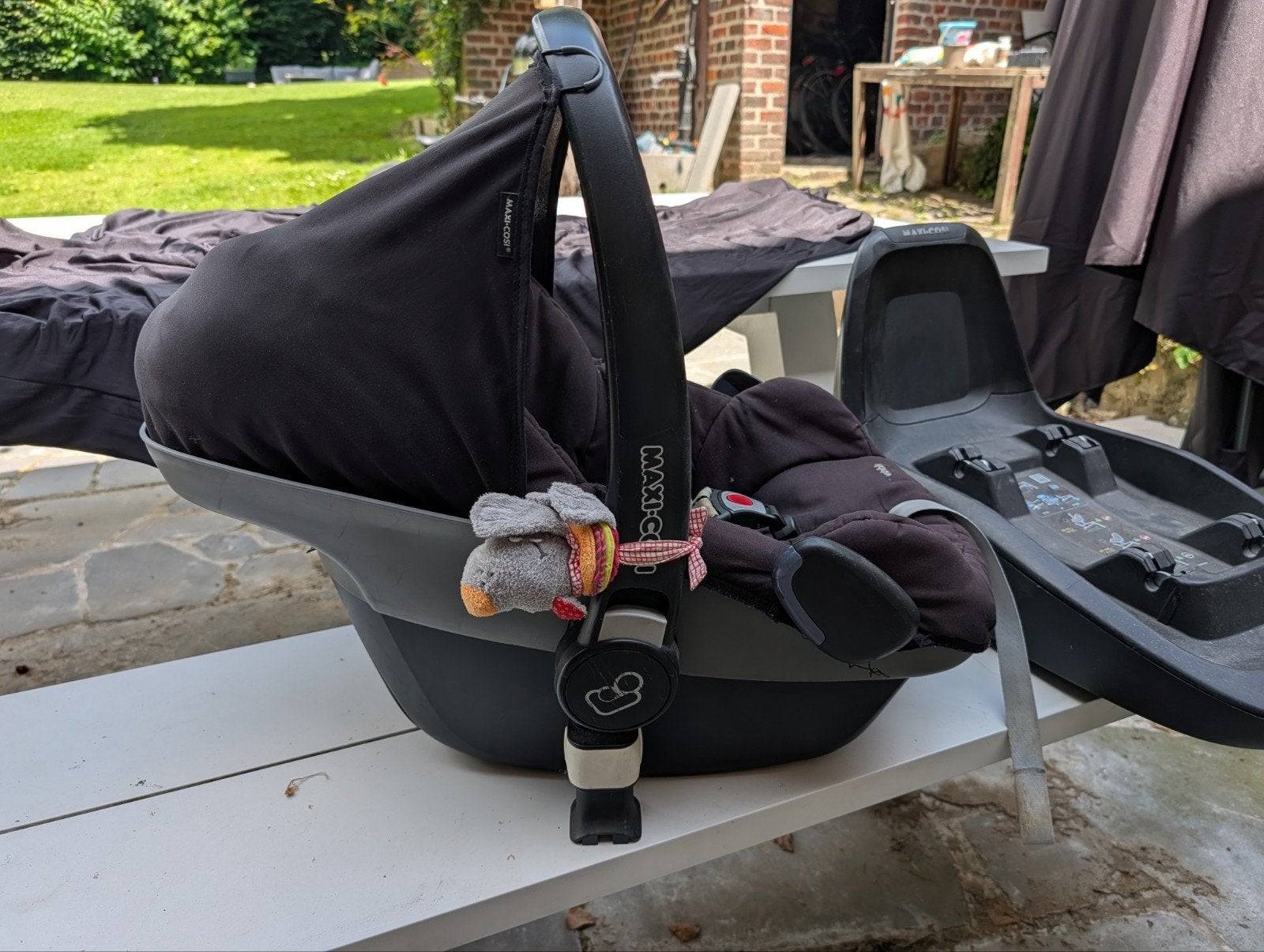 Maxi Cosi + 2 bases isofix, Enlèvement, Maxi-Cosi, Isofix
