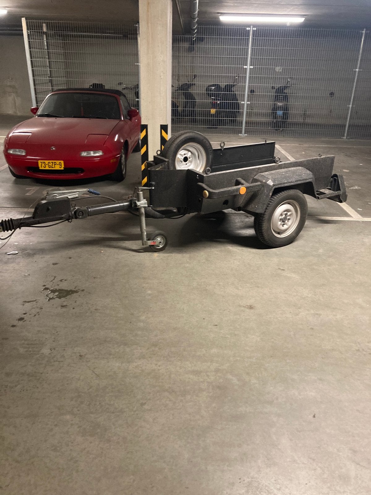 Motor aanhanger, Ophalen, Zo goed als nieuw