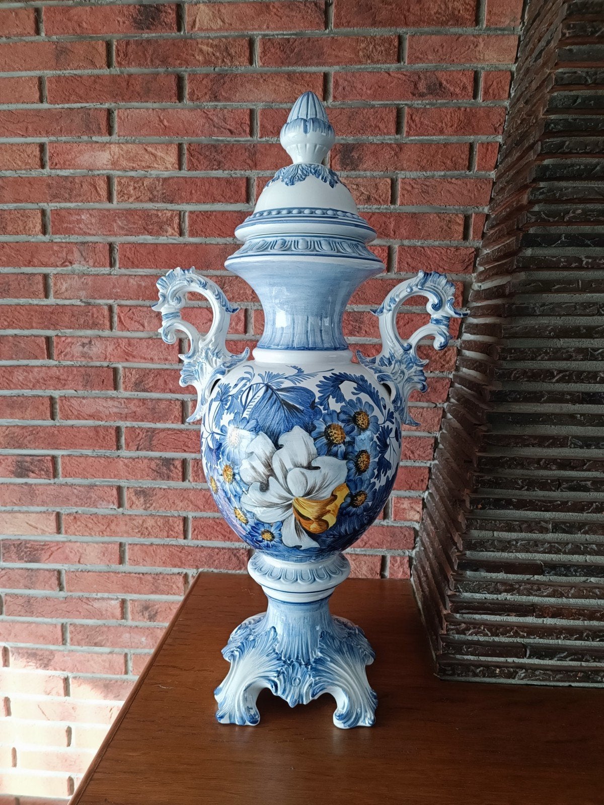 Decoratieve porseleinen vaas, Antiek en Kunst, Ophalen