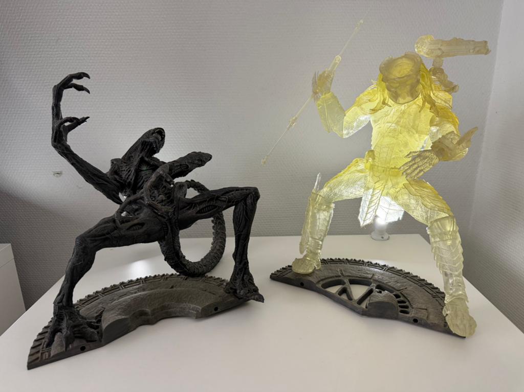 Diorama alien predator, Verzamelen, Beelden en Beeldjes, Verzenden
