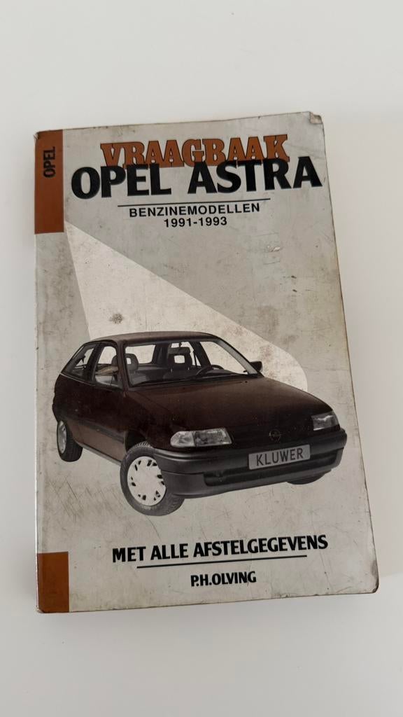 Vraagbaak Opel Astra, Ophalen