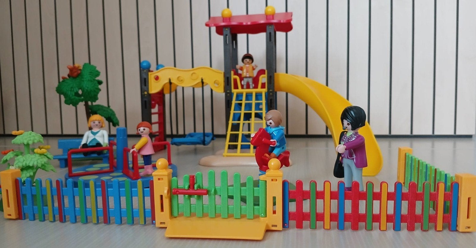 Playmobil 5568 - Aire de jeux, Comme neuf, City life, Kit complet, Enlèvement