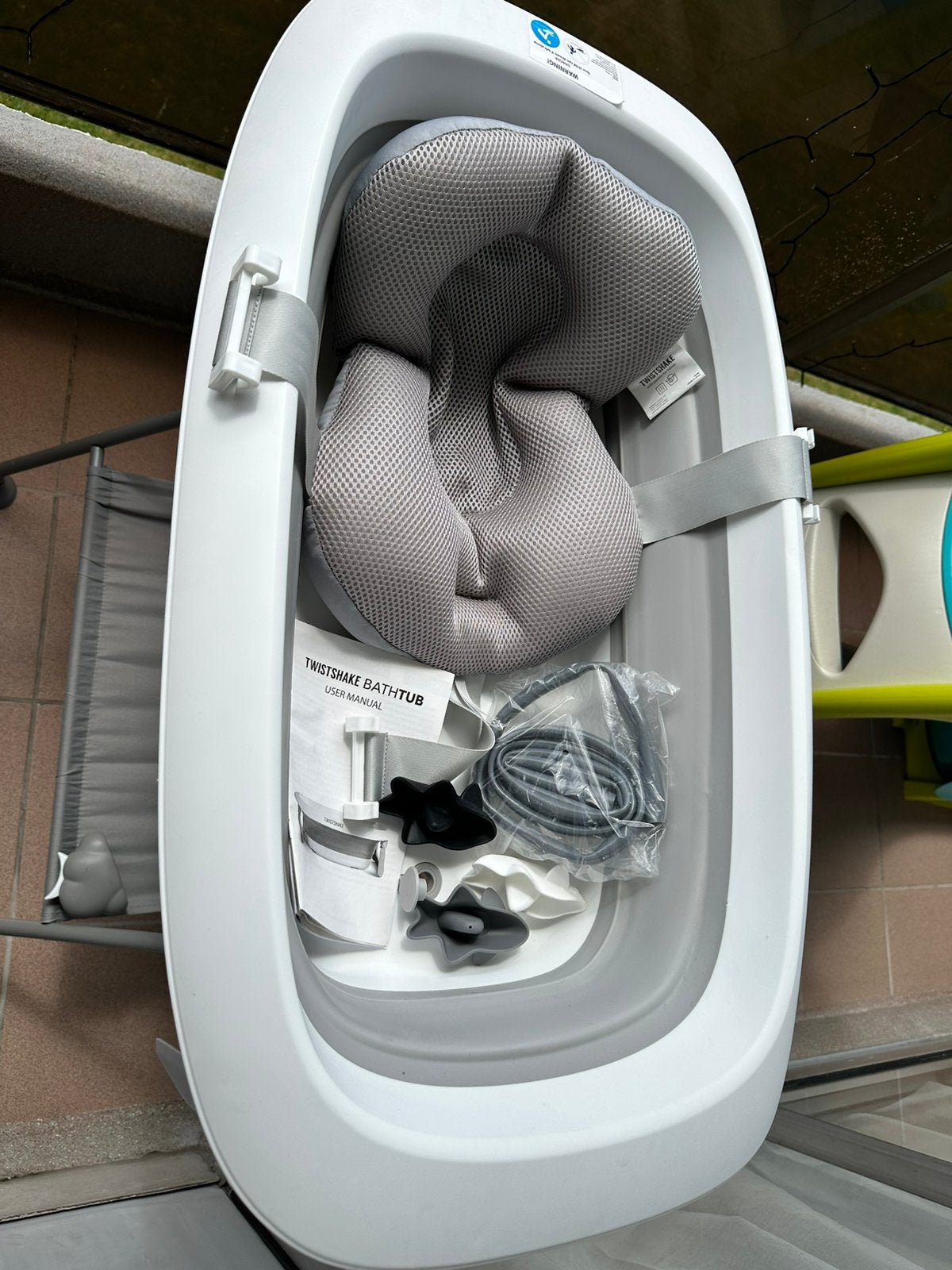 Une baignoire TWISTSHAKE avec accessires, Enfants & Bébés, Bains & Soins, Enlèvement, Comme neuf, Baignoire