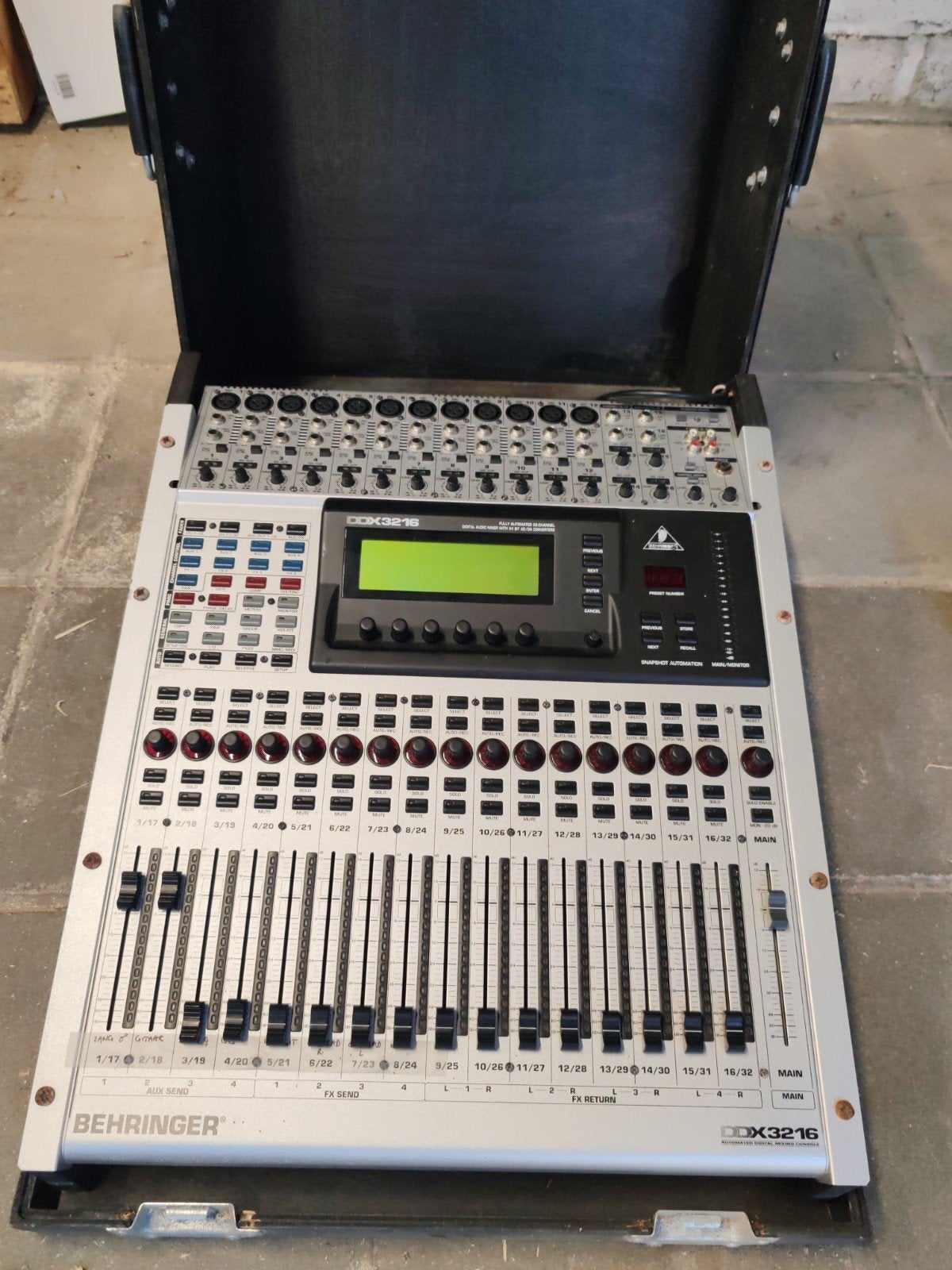 behringer ddx3216 mengpaneel, Musique & Instruments, Tables de mixage, Enlèvement, Comme neuf, 10 à 20 canaux, Entrée micro