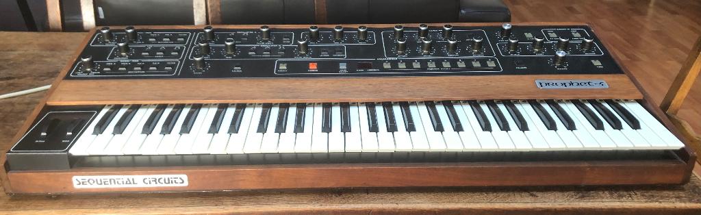 Prophet 5, Musique & Instruments, Synthétiseurs, Utilisé, 61 touches, Autres marques, Enlèvement ou Envoi