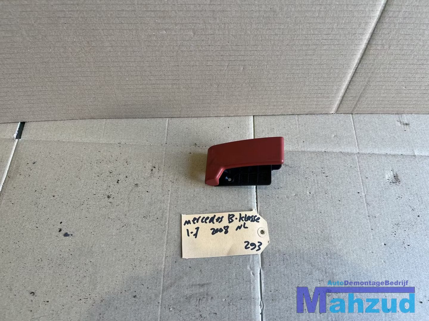 MERCEDES B-klasse W245 Motorkap hendel 2005-2011, Mercedes-Benz AG, Mercedes-Benz, Utilisé, Mercedesstrasse 120
70372  Stuttgart, DE