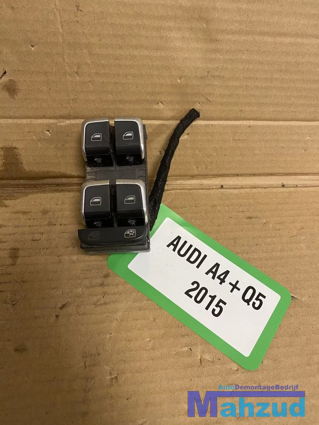 AUDI A4 A5 Q5 B8 8TLinks voor raam schakelaar, AUDI AG, Auto-Union-Strasse 1
85045  Ingolstadt, DE, Audi, Utilisé