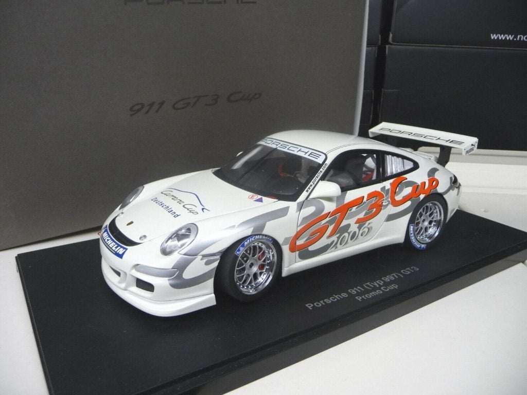 PORSCHE 1/18  DEALER, Ophalen of Verzenden, Nieuw, Auto, Overige merken