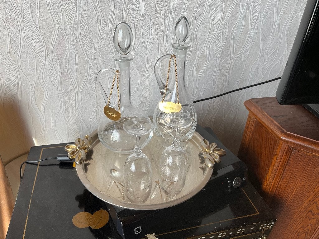 2 karaffen met dito glazen, Ophalen of Verzenden
