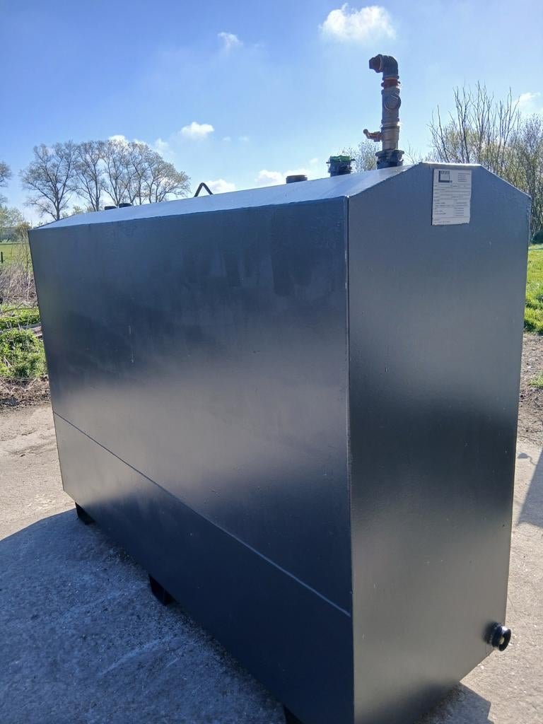 Dubbelwandige mazouttank 2000l in zeer goede staat!!, Doe-het-zelf en Bouw, Ophalen, Zo goed als nieuw, 60 tot 150 cm, 80 cm of meer