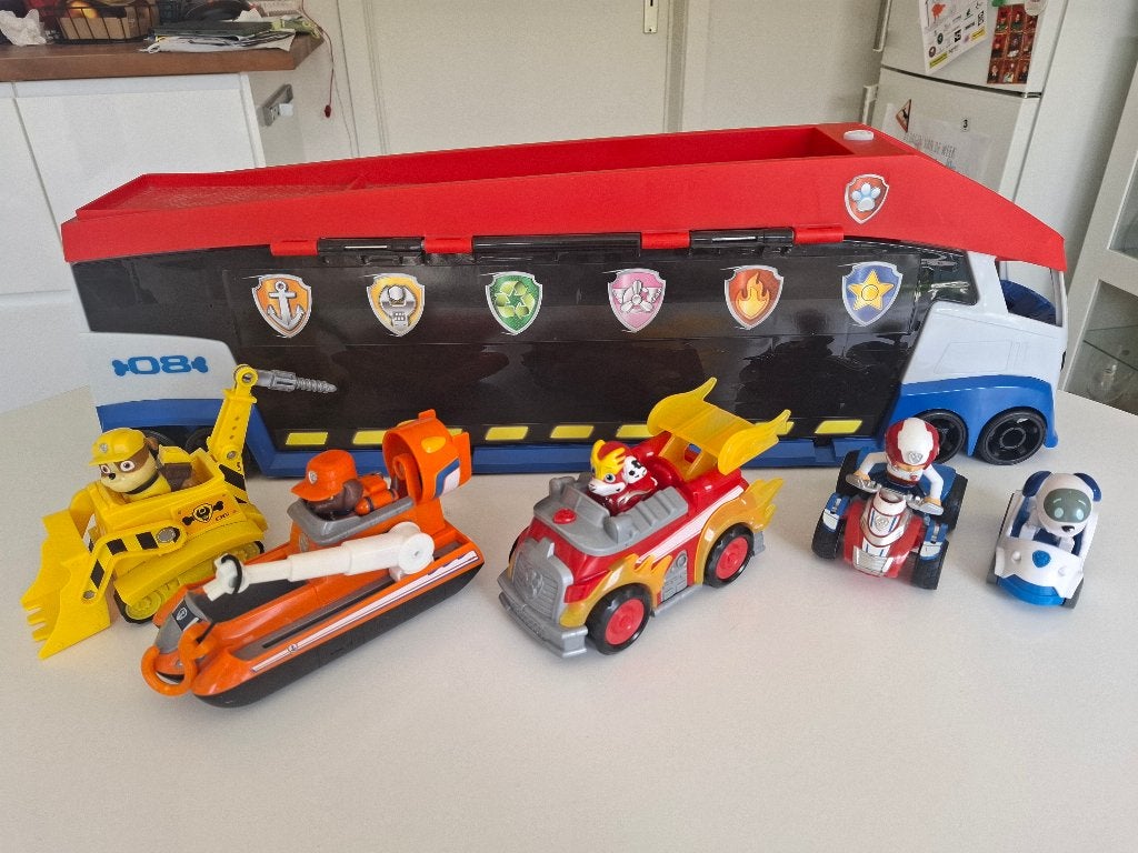 Paw Patrol Paw Patroller Truck lot, Enfants & Bébés, Jouets | Véhicules en jouets, Enlèvement, Utilisé