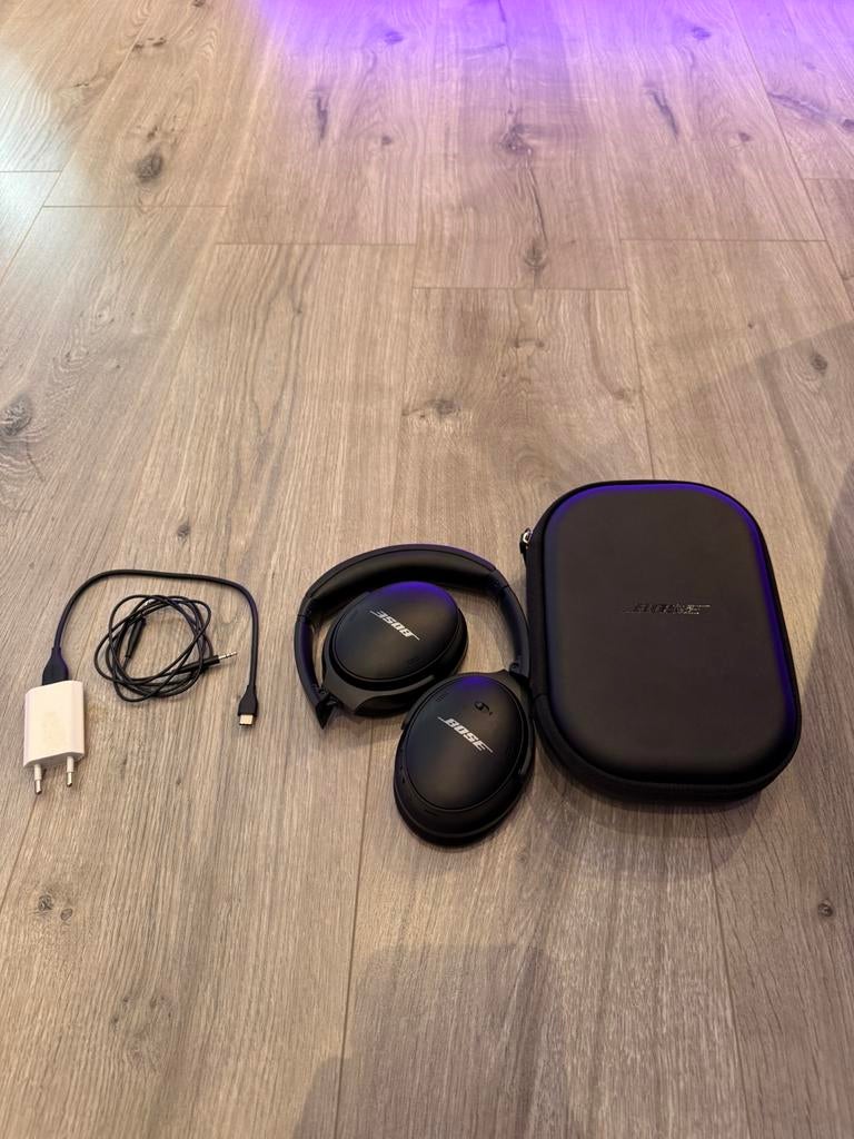 Bose QuietComfort 45 Zwart - Draadloze Noise-Cancelling Kopt, Ophalen of Verzenden, Zo goed als nieuw