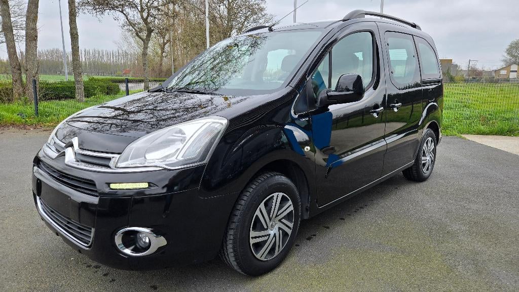 CITROEN BERLINGO 1.6 HDI 5 ZIT AIRCO 97000 KM, Auto's, Voorwielaandrijving, Euro 5, 135 g/km, 4 cilinders