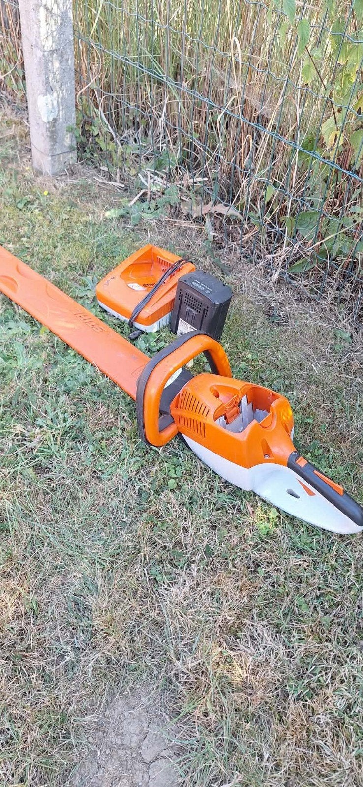 Taille haies STIHL HSA 86, Enlèvement, Batterie