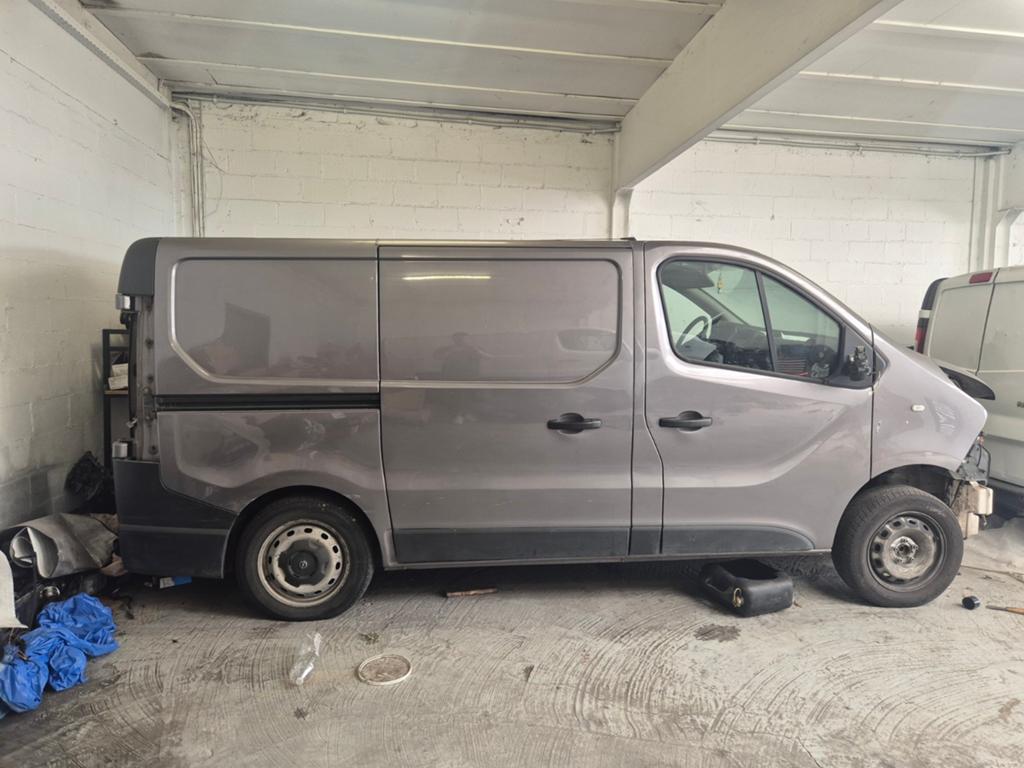 Onderdelen Opel Vivaro B/ Renault Trafic /Nissan NV300, Ophalen, Gebruikt, Voor, Renault