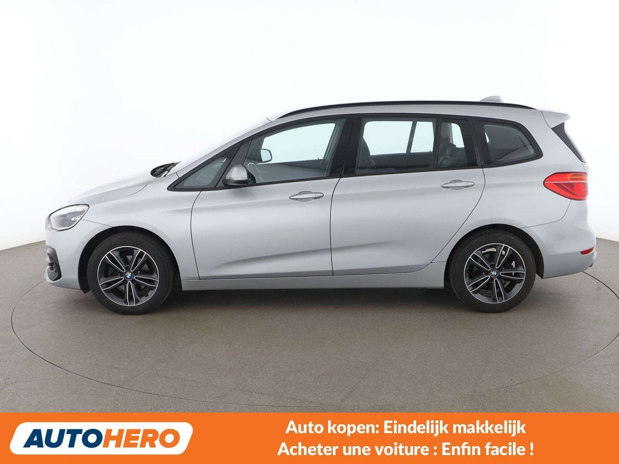 BMW 2 Serie 216 216i Gran Tourer Sport Line, Autos, BMW, Argent ou Gris, Achat, Euro 6, Boîte manuelle