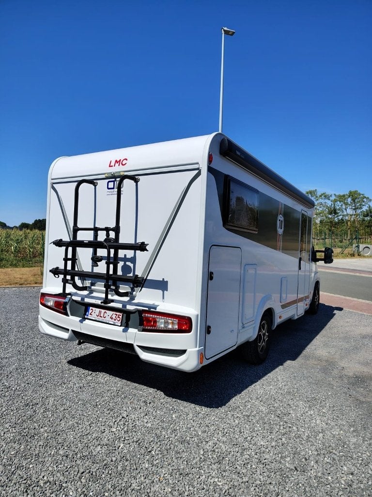 LMC Tourer 660 70 Year Edition | 2026 | Occasie, Siège de train, 6 à 7 mètres, Réfrigérateur, Diesel