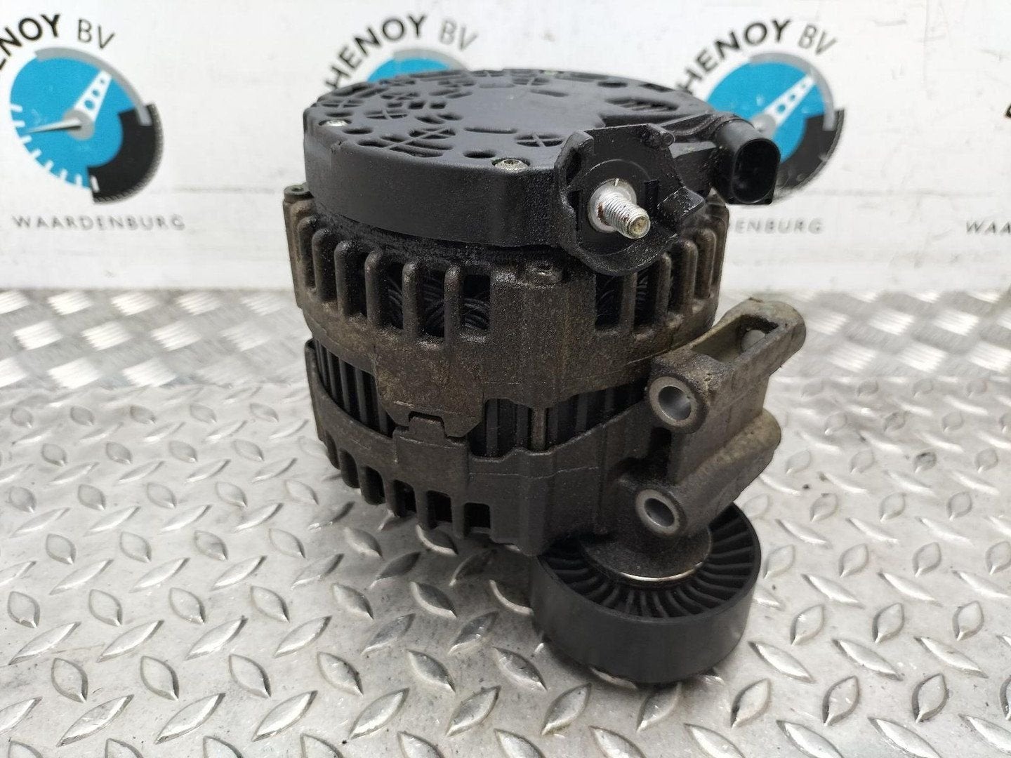 BMW 3 SERIES E90 318i Business Line  DYNAMO 2008, Enlèvement ou Envoi, Utilisé, ARN reconnu