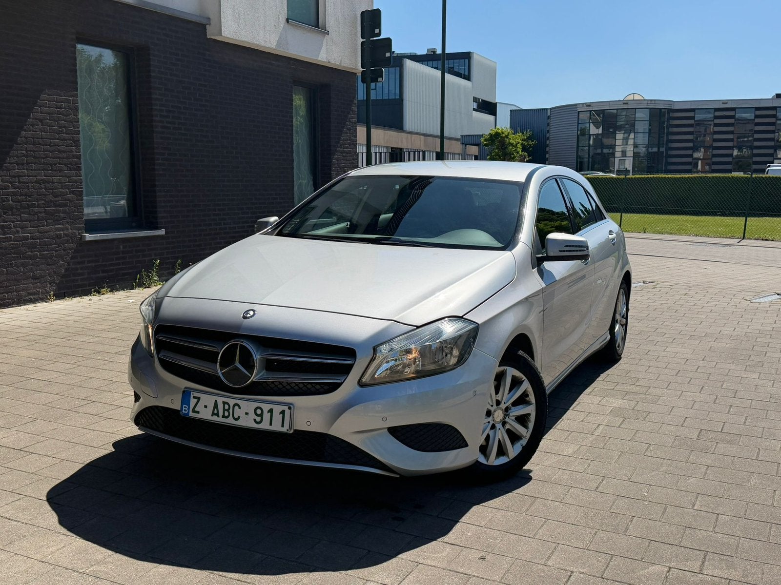 Mercedes A180 Essence, Autos, Achat, Euro 6, Entreprise, Entretenue par le concessionnaire