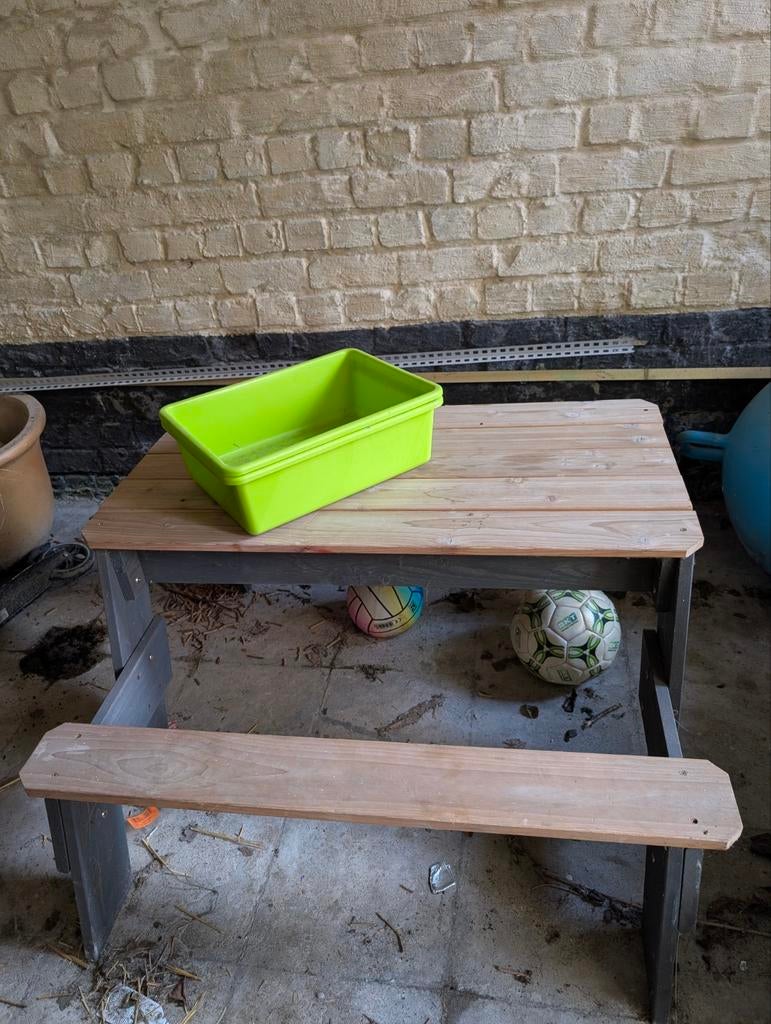 Exit picknick tafel kinderen, Ophalen