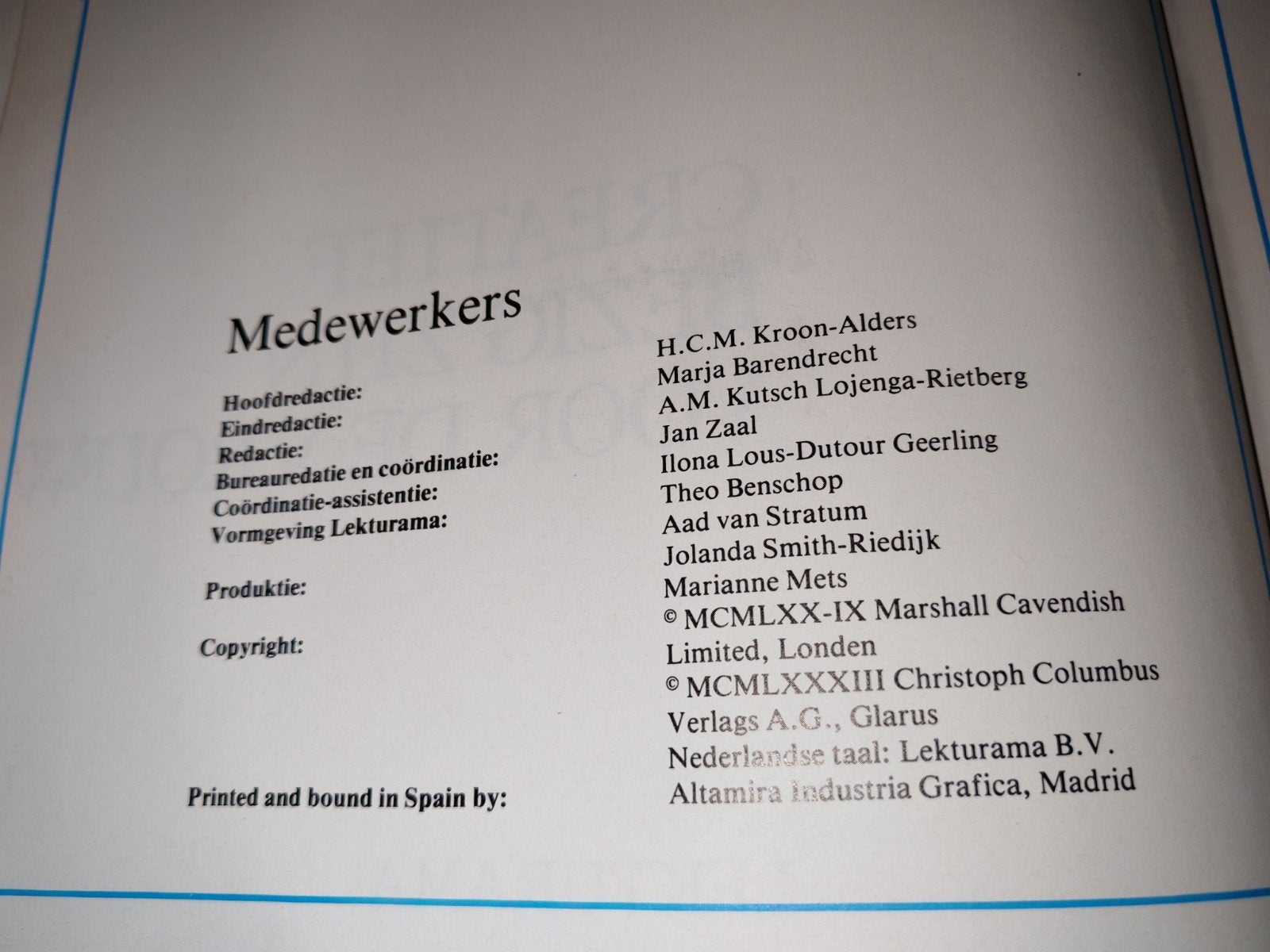 Vintage Lekturama Boek: Modieus Naaien en Knippen (1983), Boeken, Ophalen, Zo goed als nieuw, Los deel, Overige onderwerpen