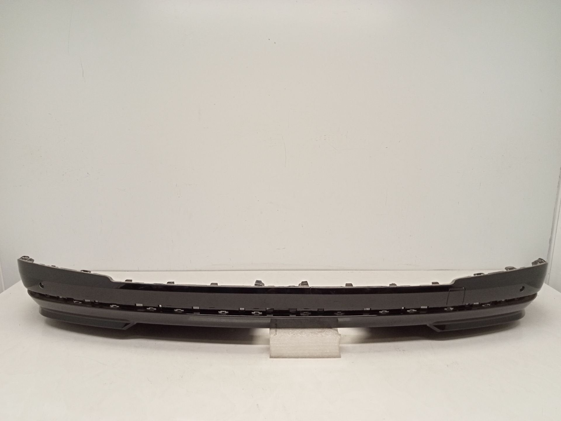 Diffuseur d'origine pour pare-chocs arri re Skoda Enyaq iV 2, Infoline@skoda-auto.cz, Pare-chocs, Tr. Vaclava Klementa 869
293 01  Mlada Boleslav, CZ