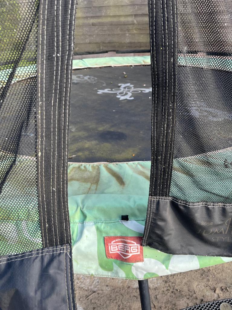 Trampoline berg, Ophalen, Gebruikt