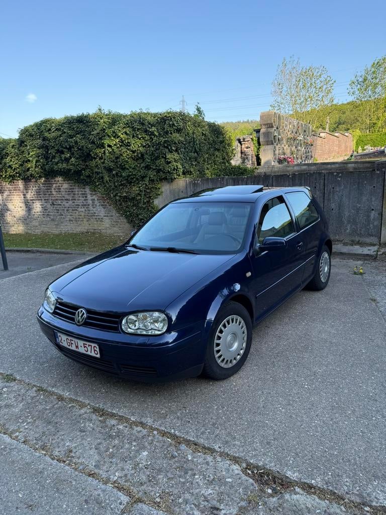 VW GOLF 4 GTI 1.8 20VT, Auto's, Volkswagen, Bedrijf, Golf, Elektrische ramen, Benzine, Euro 3, Handgeschakeld, Blauw, Beige, Onderhoudsboekje