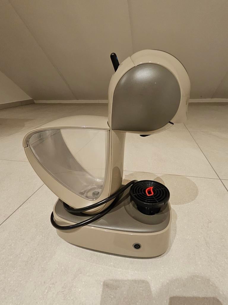 Krups Nescafé Dolce Gusto Infinissima Touch, Elektronische apparatuur, Koffiezetapparaten, Zo goed als nieuw, Koffiepads en cups