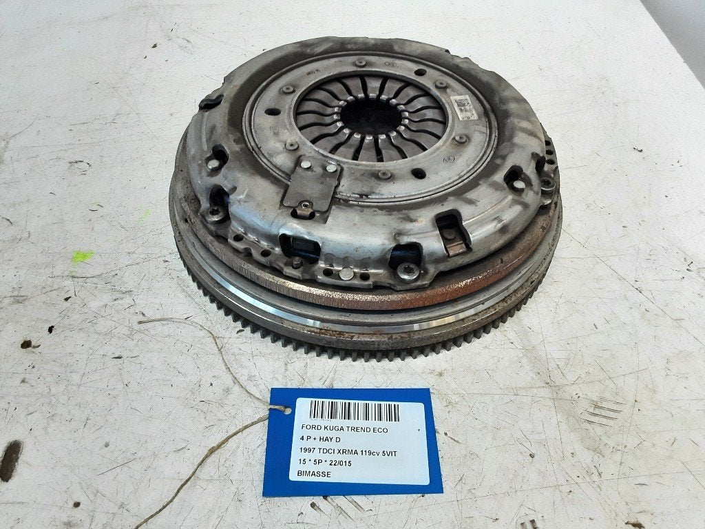 VLIEGWIEL DUBBELE MASSA Ford Kuga II (DM2) (01-2012/06-2019), Gebruikt, Henry-Ford-Straße  1
50735  Köln, DE, Ford-Werke GmbH