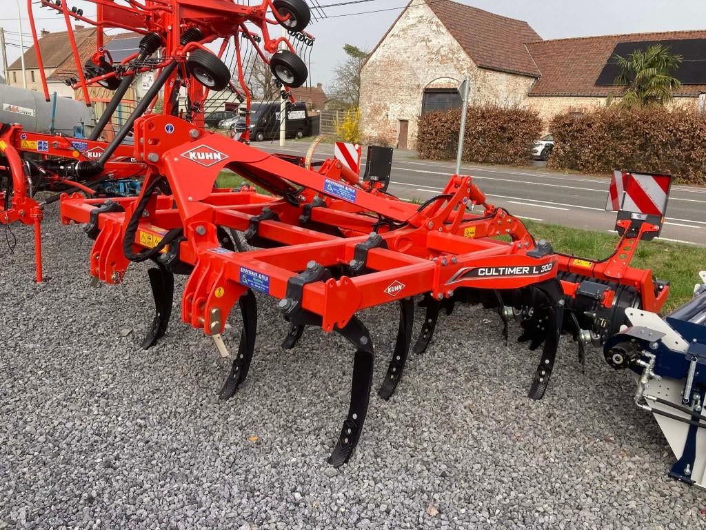 Déchaumeur à dents KUHN CULTIMER L 300, Enlèvement, Cultures, Agricole
