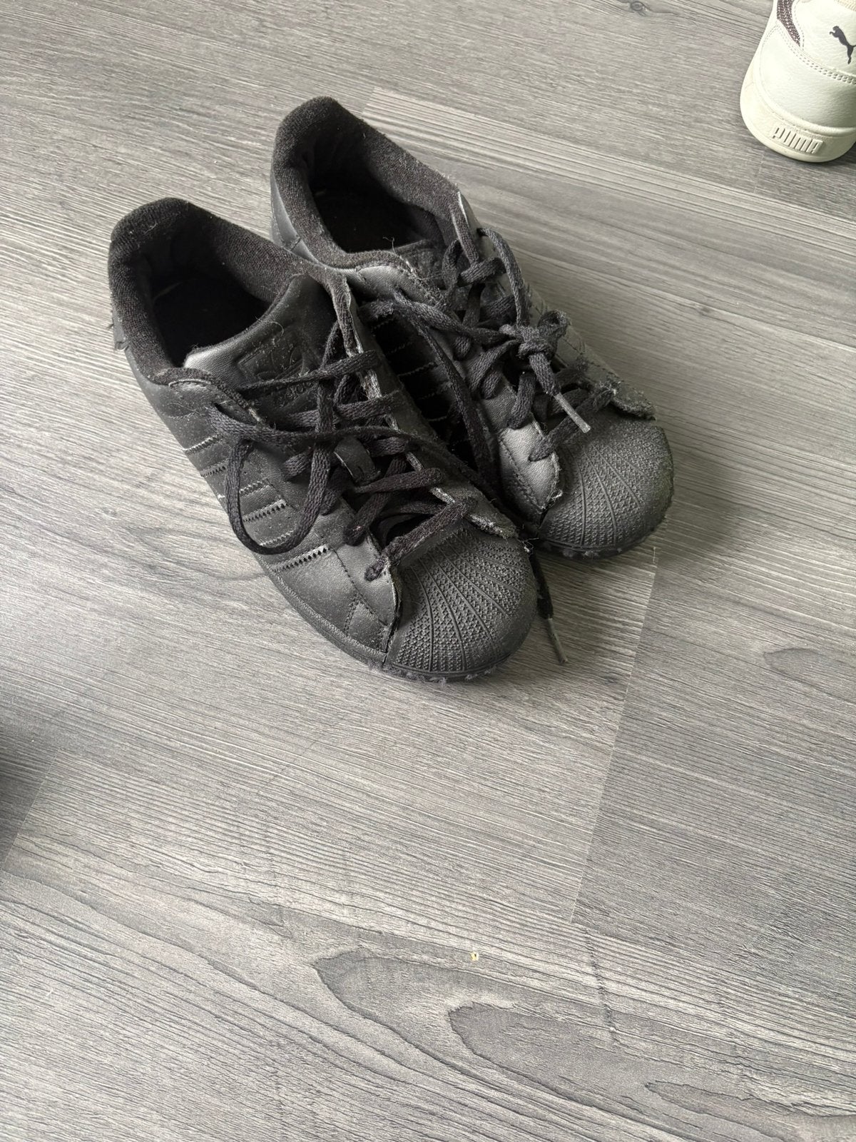 2e handse sneakers, Kinderen en Baby's, Ophalen, Gebruikt, Sportschoenen, Jongen