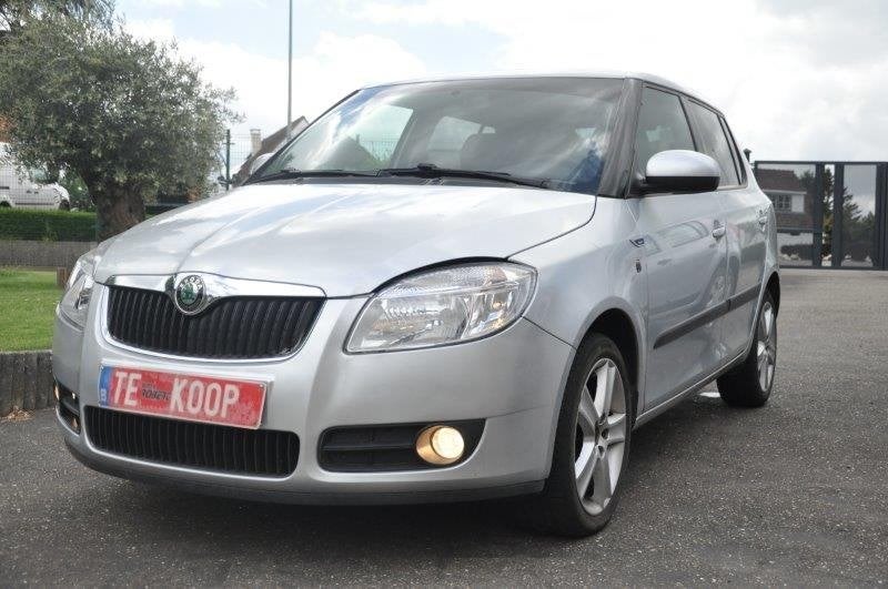 Skoda Fabia 1.2 Benz 2009 Perfecte eerste wagen 0475765752, Voorwielaandrijving, Testrit aan huis, Stof, 140 g/km
