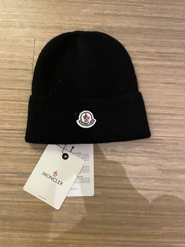 Zwarte moncler muts, Kleding | Heren, Mutsen, Sjaals en Handschoenen, Moncler, Verzenden, Overige maten, Zo goed als nieuw