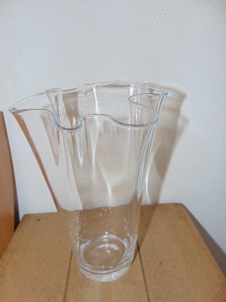 Vaas 26 cm in prima staat, 26 cm, Gebruikt, Handgemaakt, Ophalen of Verzenden