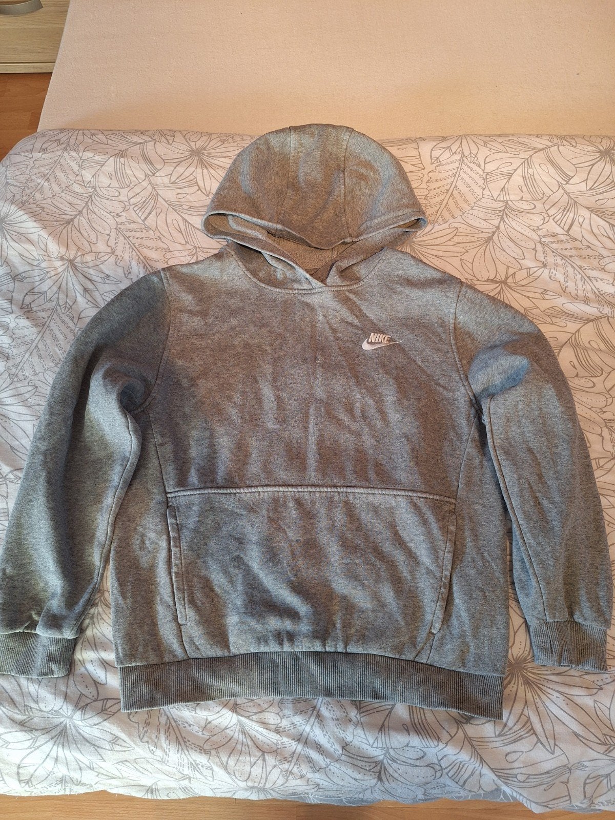 Sweat à capuche Nike, Enfants & Bébés, Enlèvement