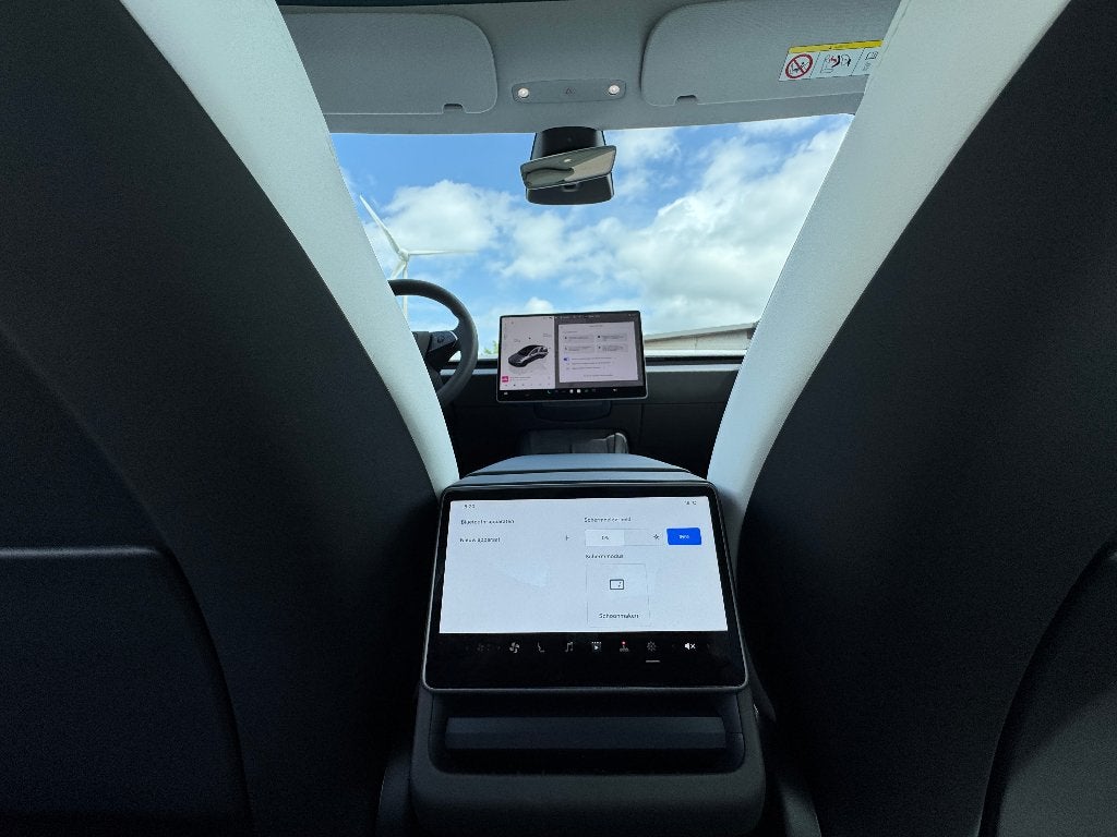 Tesla Model 3 Highland 60 kWh Quicksilver/LFP/Seat, Cuir, Argent ou Gris, 5 portes, Automatique