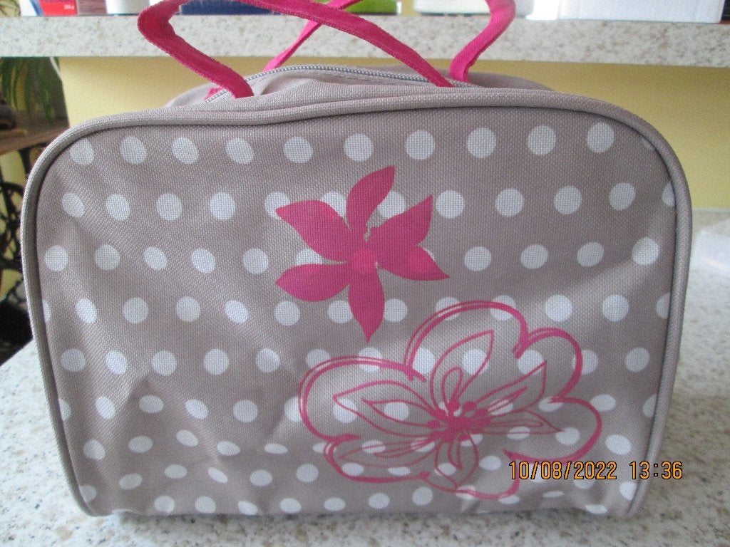 Trousse de toilette avec fleurs, Bijoux, Sacs & Beauté, Trousses de toilette, Enlèvement, Neuf, Beige, Homme ou Femme