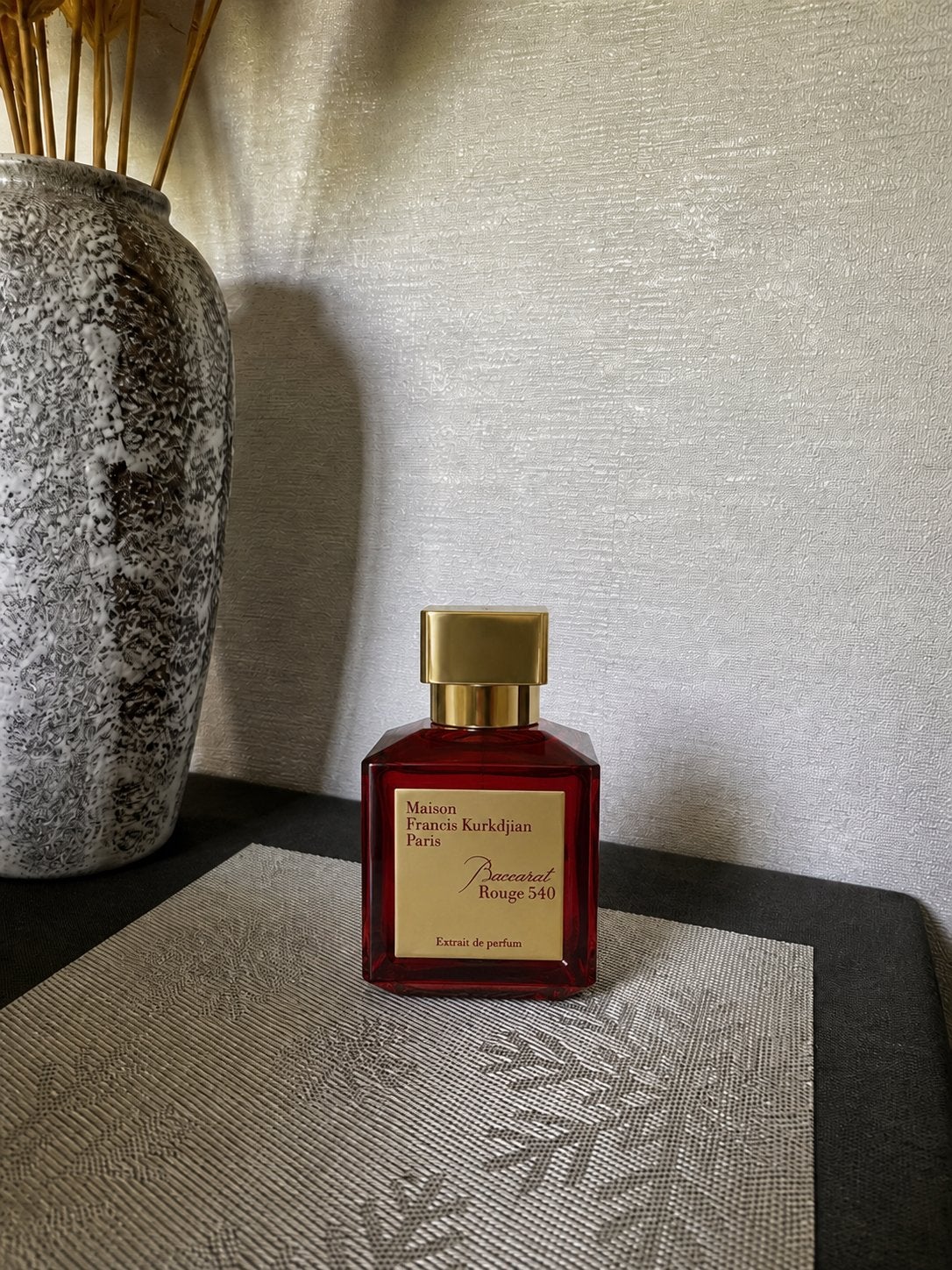 Baccarat rouge, Envoi, Neuf