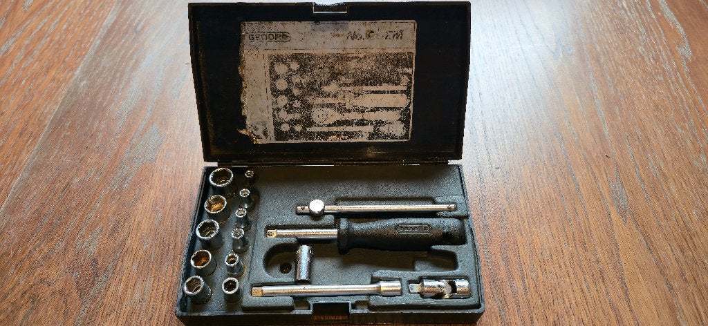 Gedore No. 20 EM 1/4" dopsleutelset in handige opbergkoffer, Ophalen of Verzenden, Gebruikt, Gedore
