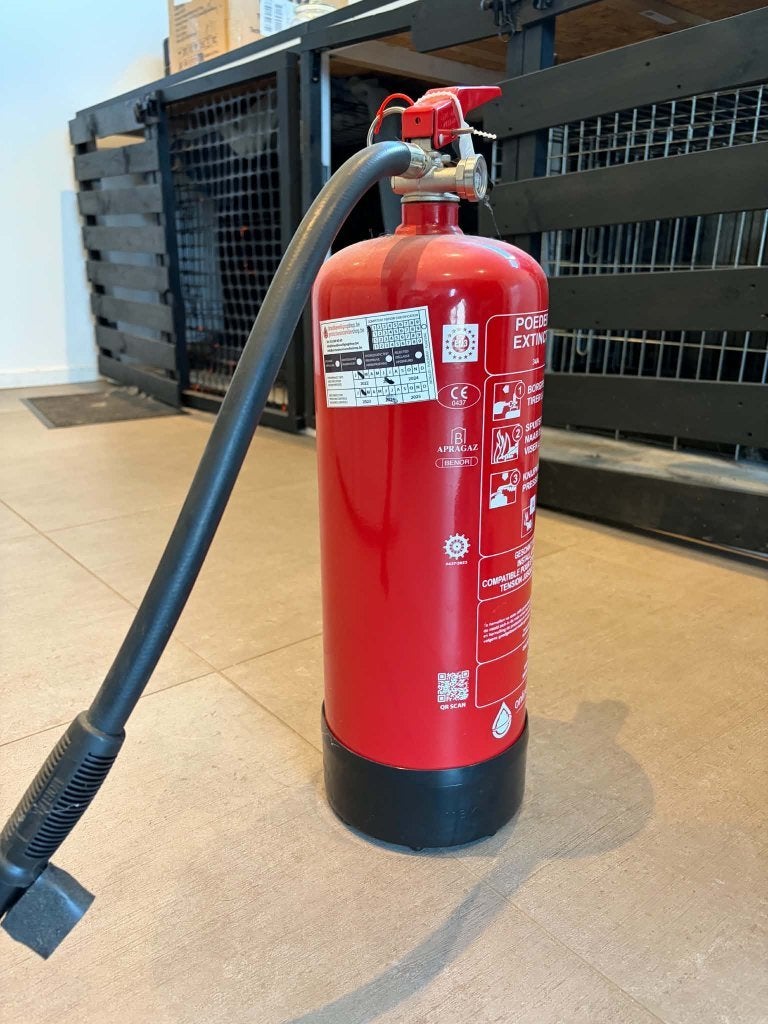 Poederbrandblusser ABC 6 kg – goede staat, Huis en Inrichting, Ophalen, Zo goed als nieuw, Brandblusser