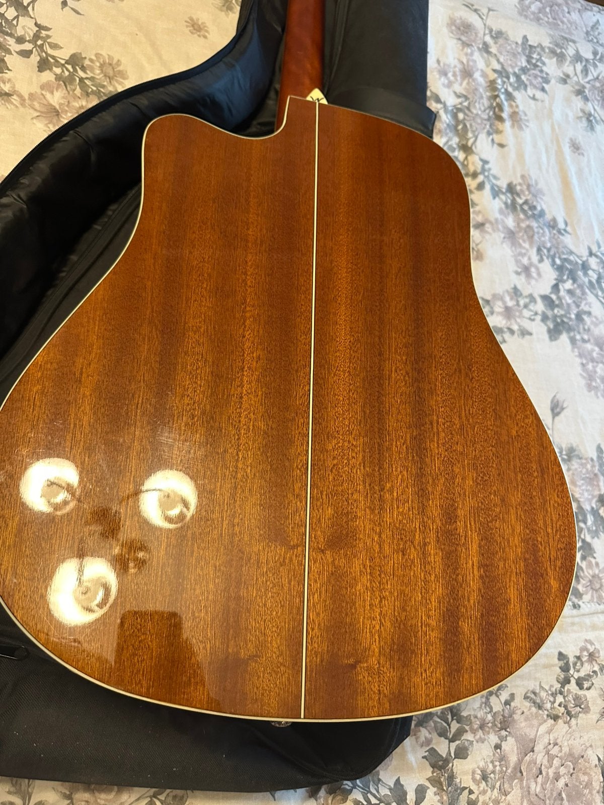 Acoustische electrische gitaar, Ophalen, Gebruikt