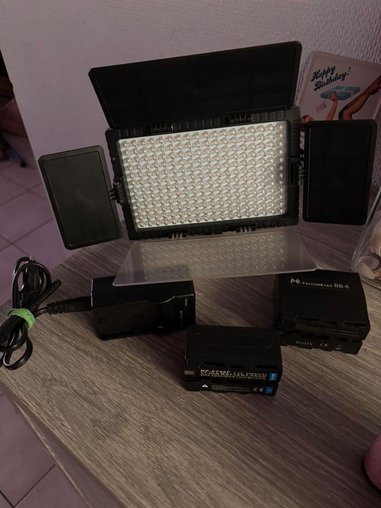 Studio light DV-216VC (CRI95) Bi-Color + Bresser RingLight, TV, Hi-fi & Vidéo, Photo | Flash, Enlèvement, Comme neuf, Autres marques