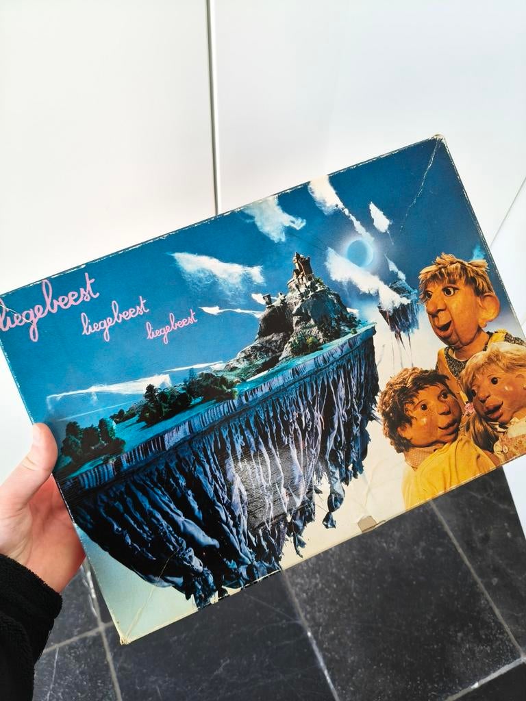 Puzzel Liegebeest, Ophalen