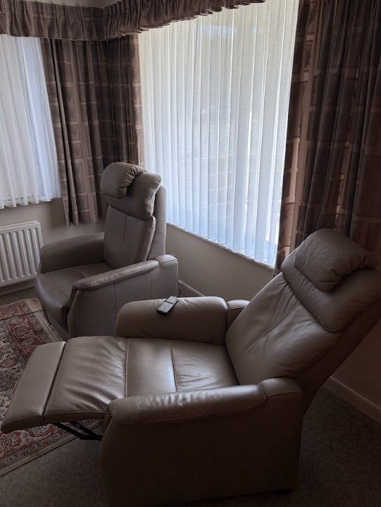 Set van 2 Klassieke Relaxzetels / Verstelbare Armstoelen, Enlèvement