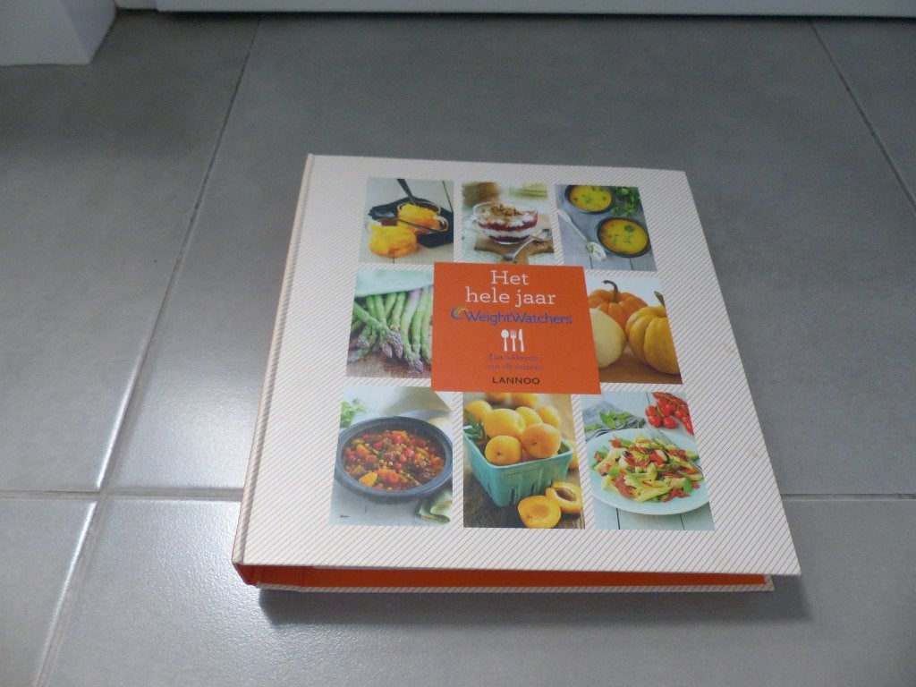 Het hele jaar Weight Watchers - perfecte staat, Boeken, Kookboeken, Ophalen of Verzenden, Zo goed als nieuw