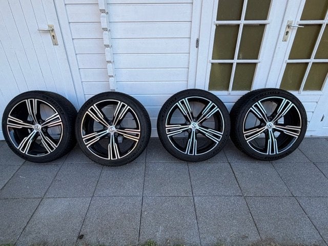 Pneus d'hiver 19 pouces Volvo V60 d'origine, Pneus et Jantes, Pneus hiver, Véhicule de tourisme, 19 pouces